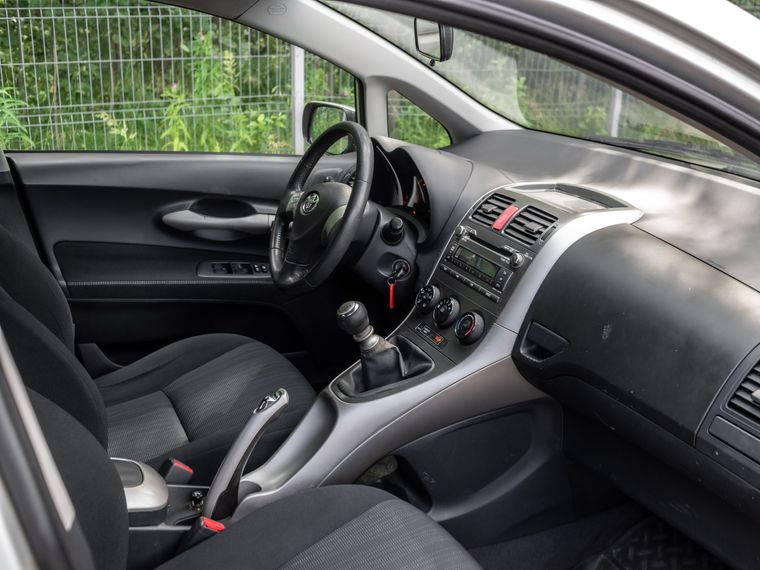 Toyota Auris 2009 года, 223 103 км - вид 11