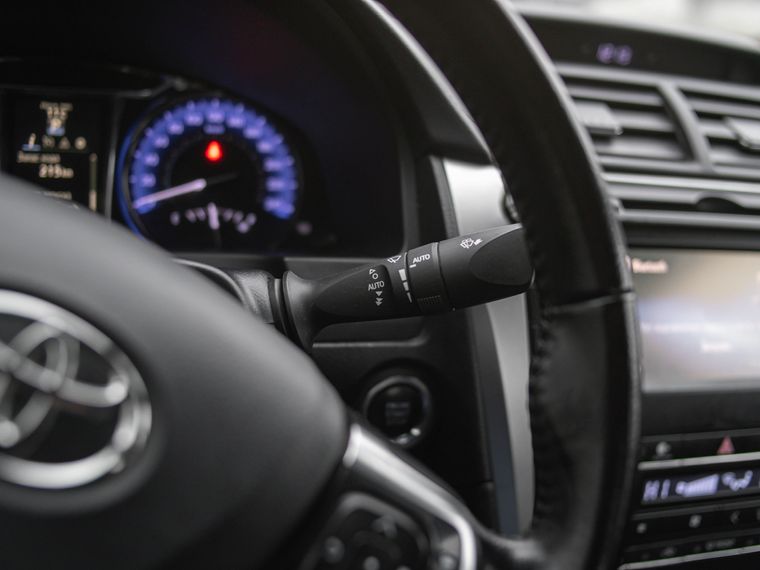 Toyota Corolla 2013 года, 157 658 км - вид 8