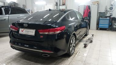 Kia Optima 2017 года, 128 850 км - вид 3