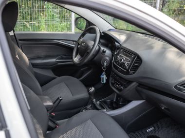 ВАЗ (LADA) Vesta 2017 года, 272 008 км - вид 11