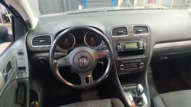 Volkswagen Golf 2011 года, 157 986 км - вид 5