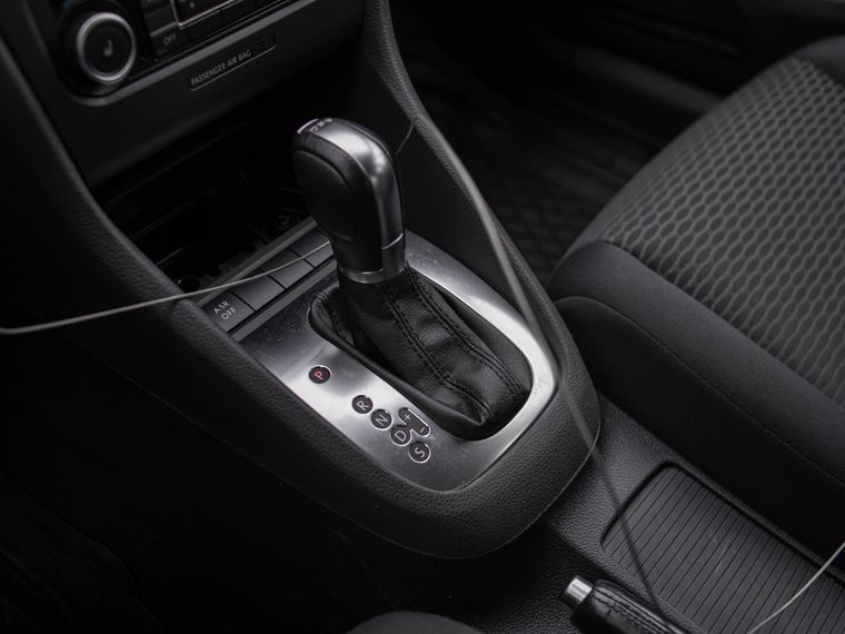 Volkswagen Golf 2011 года, 157 986 км - вид 8