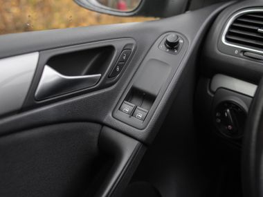 Volkswagen Golf 2011 года, 157 986 км - вид 9