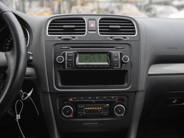 Volkswagen Golf 2011 года, 157 986 км - вид 7