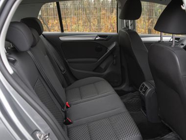 Volkswagen Golf 2011 года, 157 986 км - вид 10