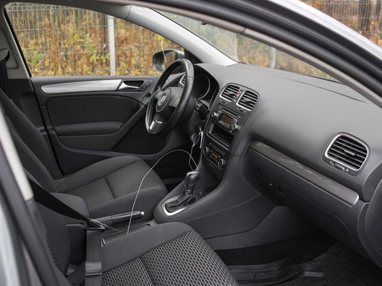 Volkswagen Golf 2011 года, 157 986 км - вид 11