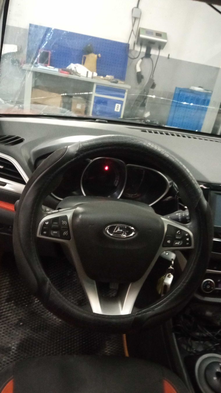 ВАЗ (LADA) Vesta Cross 2018 года, 132 603 км - вид 5