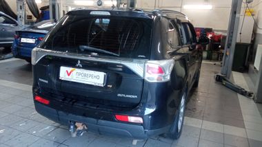 Mitsubishi Outlander 2012 года, 204 648 км - вид 3