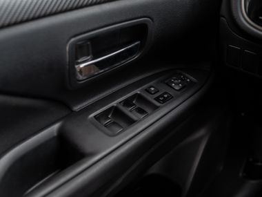 Mitsubishi Outlander 2012 года, 204 648 км - вид 11