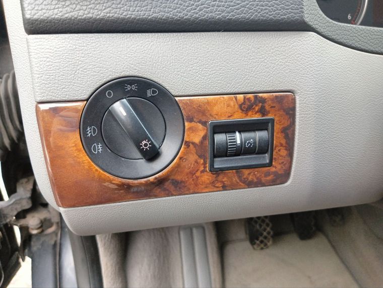 Volkswagen Multivan 2007 года, 229 271 км - вид 12