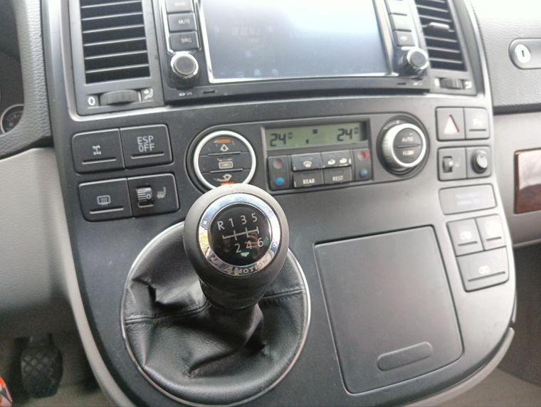 Volkswagen Multivan 2007 года, 229 271 км - вид 11