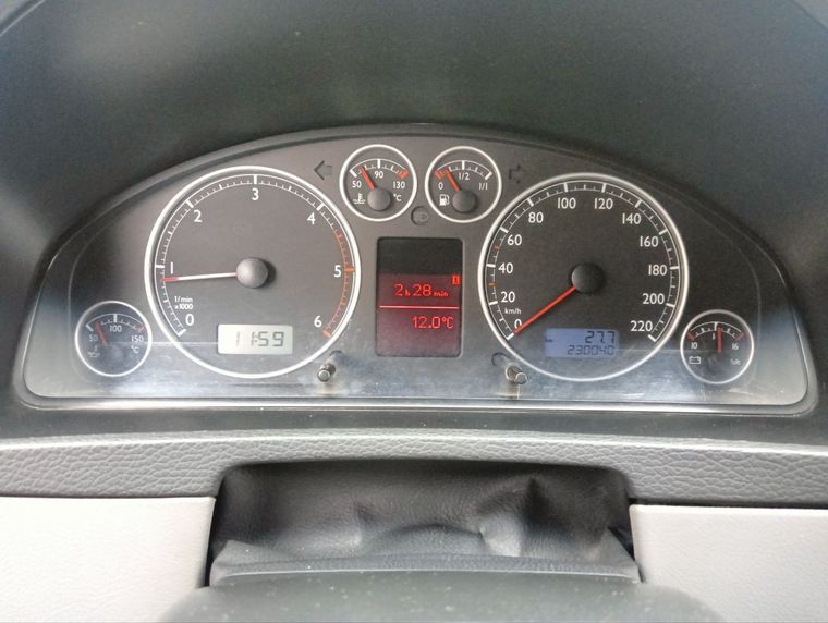 Volkswagen Multivan 2007 года, 229 271 км - вид 8