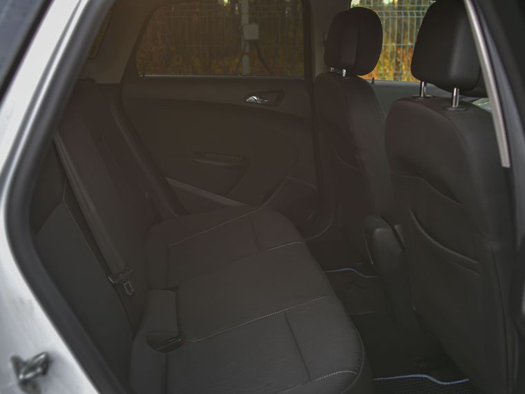 Opel Astra 2014 года, 174 500 км - вид 10