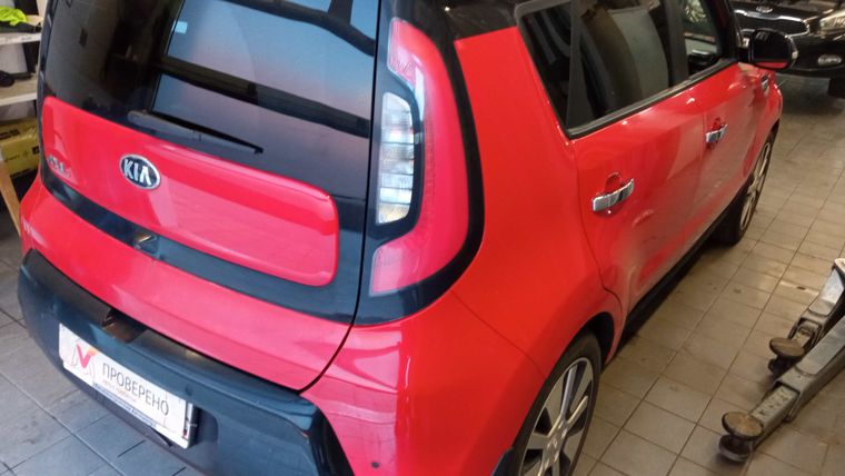 KIA Soul 2015 года, 130 678 км - вид 4