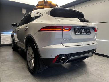 Jaguar E-Pace 2018 года, 89 828 км - вид 7