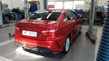 ВАЗ (LADA) Vesta 2019 года, 97 729 км - вид 3