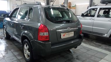 Hyundai Tucson 2006 года, 174 383 км - вид 4