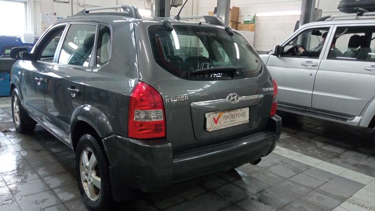 Hyundai Tucson 2006 года, 174 383 км - вид 4