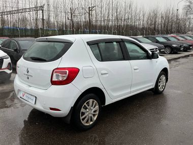 Renault Sandero 2018 года, 99 478 км - вид 4
