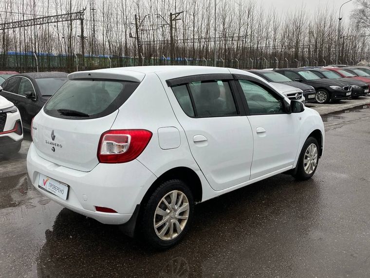 Renault Sandero 2018 года, 99 478 км - вид 4