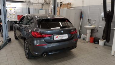 BMW 1 серия 2021 года, 68 020 км - вид 4