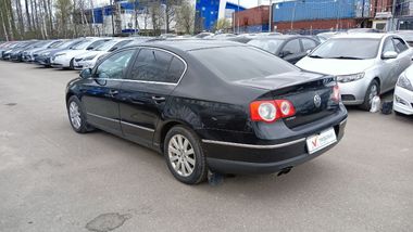 Volkswagen Passat 2010 года, 269 095 км - вид 6