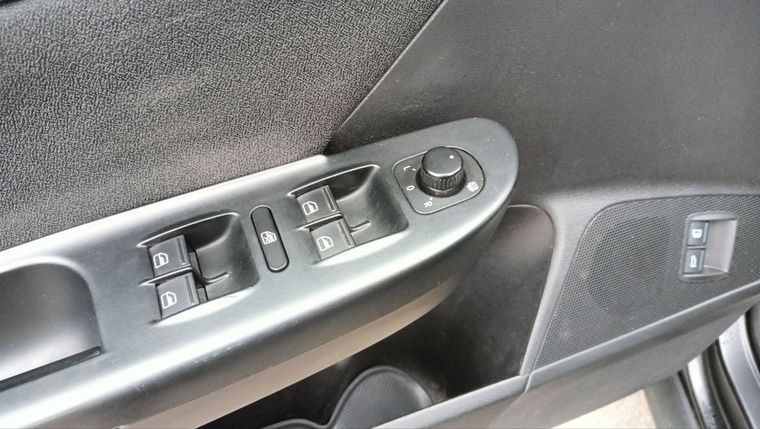 Volkswagen Passat 2010 года, 269 095 км - вид 14