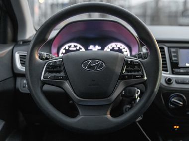 Hyundai Solaris 2021 года, 61 433 км - вид 6