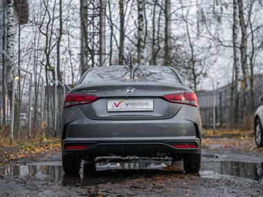 Hyundai Solaris 2021 года, 61 433 км - вид 4