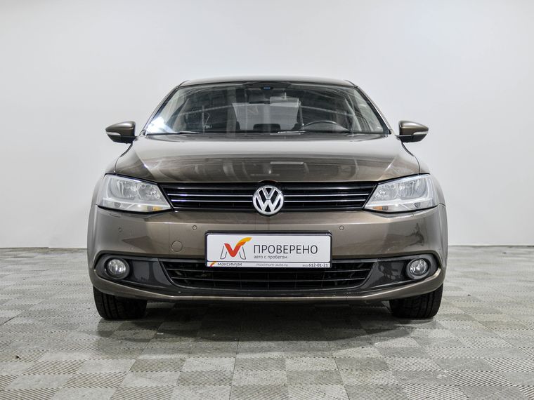 Volkswagen Jetta 2011 года, 135 950 км - вид 3