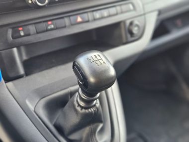 Peugeot Expert 2021 года, 137 302 км - вид 9