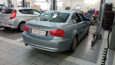 BMW 3 Серия 2009 года, 106 137 км - вид 3