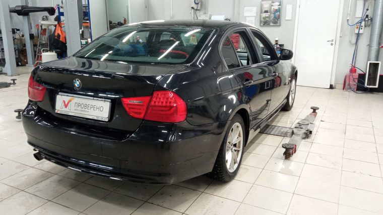 BMW 3 серия 2010 года, 260 000 км - вид 3