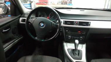 BMW 3 серия 2010 года, 260 000 км - вид 5