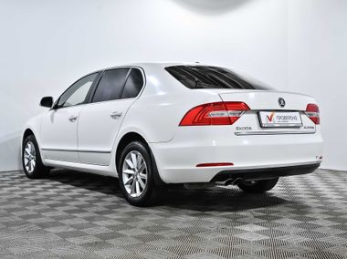 Skoda Superb 2013 года, 211 500 км - вид 6