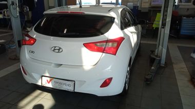 Hyundai i30 2014 года, 76 506 км - вид 3