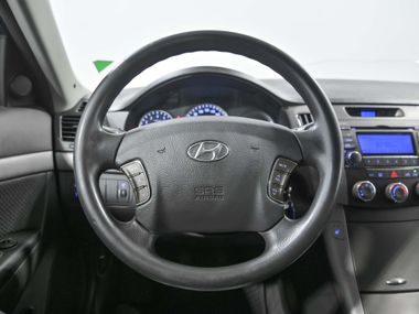 Hyundai Sonata 2008 года, 183 225 км - вид 9