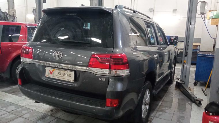 Toyota Land Cruiser 2016 года, 214 209 км - вид 3