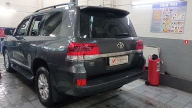 Toyota Land Cruiser 2016 года, 214 209 км - вид 4