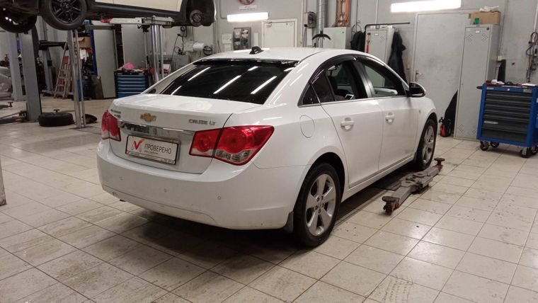 Chevrolet Cruze 2011 года, 178 178 км - вид 3