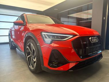 Audi e-tron Sportback 2021 года, 29 457 км - вид 3