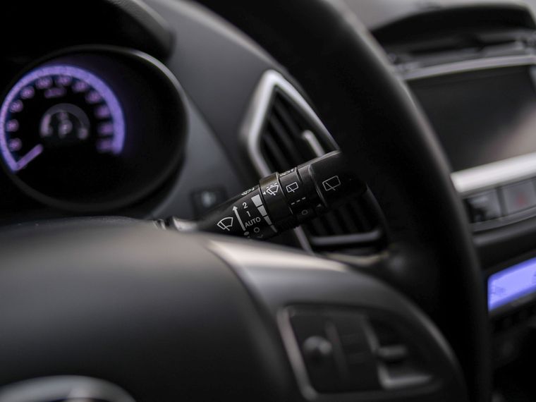 Hyundai ix35 2011 года, 237 043 км - вид 8