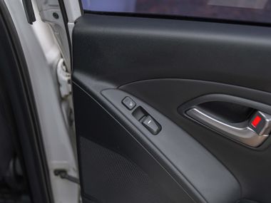 Hyundai ix35 2011 года, 237 043 км - вид 14