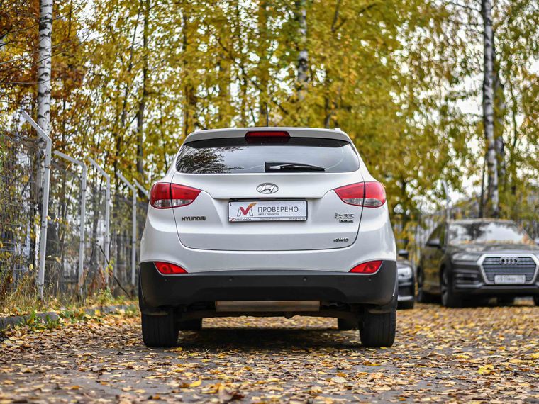 Hyundai ix35 2011 года, 237 043 км - вид 4