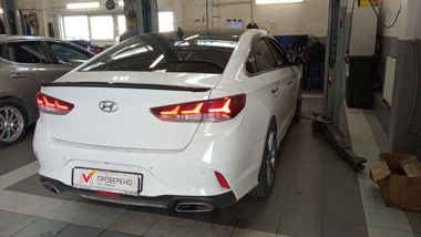 Hyundai Sonata 2017 года, 190 000 км - вид 3