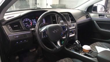 Hyundai Sonata 2017 года, 190 000 км - вид 5