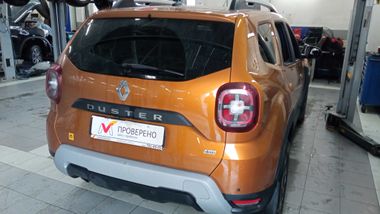 Renault Duster 2021 года, 92 178 км - вид 3