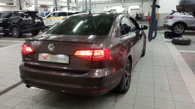 Volkswagen Jetta 2015 года, 108 204 км - вид 3