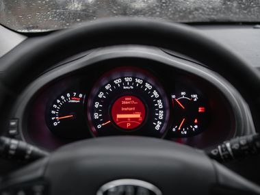 KIA Sportage 2013 года, 256 119 км - вид 5