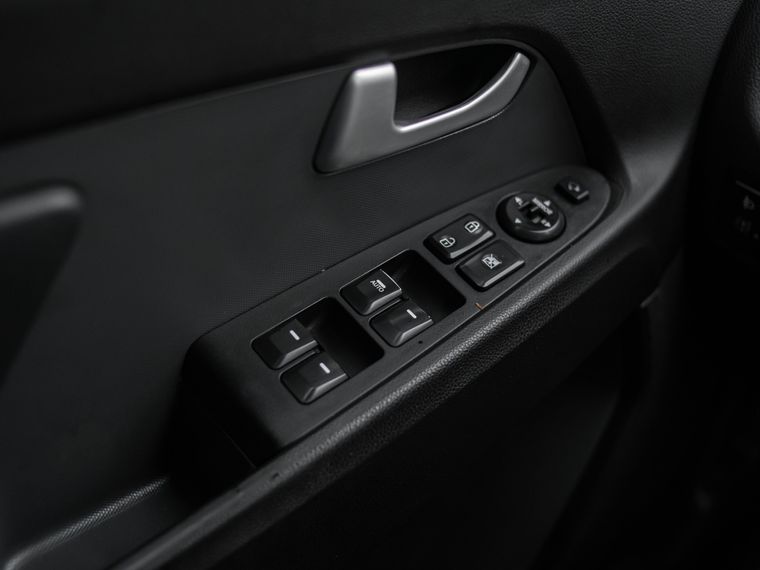 KIA Sportage 2013 года, 256 119 км - вид 11